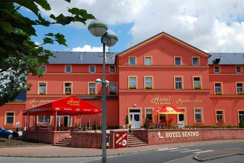 Hotel Senimo Olomouc Exterior foto