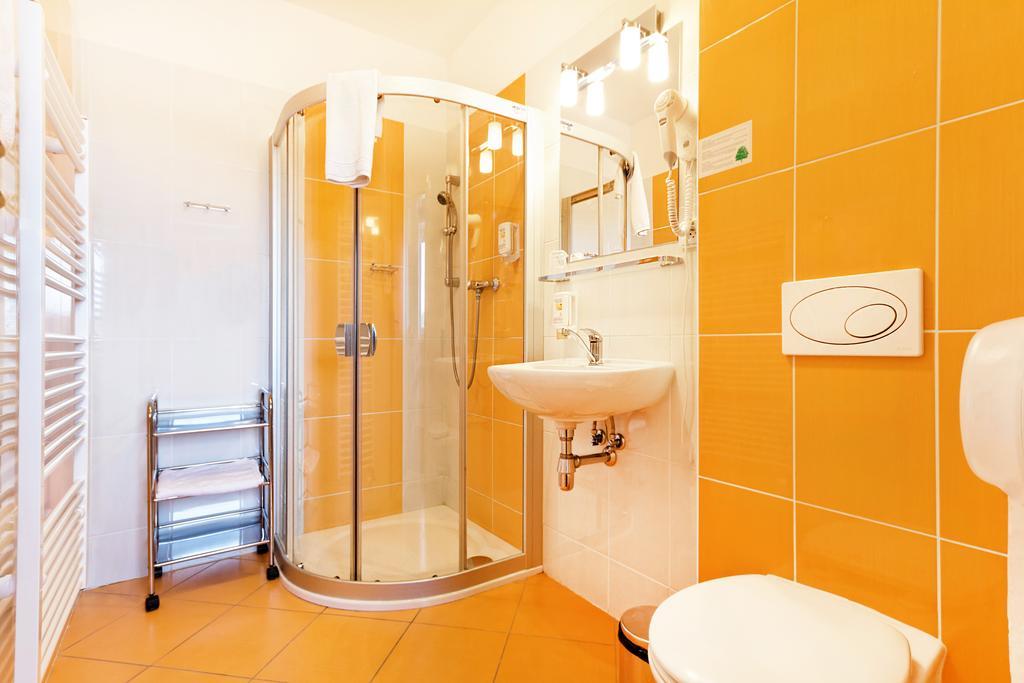 Hotel Senimo Olomouc Quarto foto